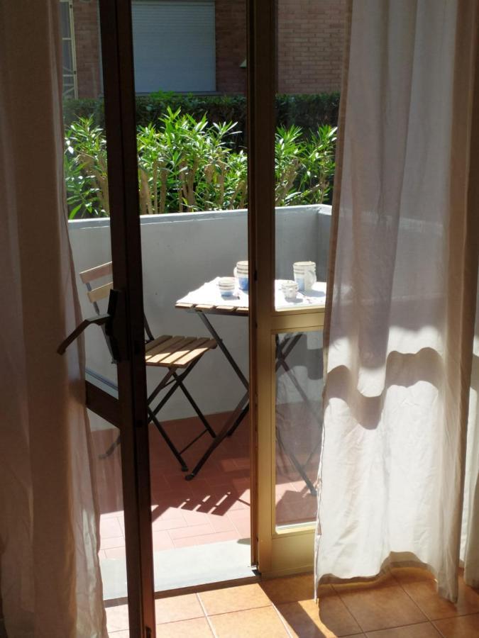 Beach House, 300 M Dal Mare, Marina Di Massa Dış mekan fotoğraf